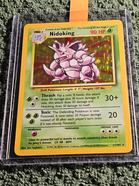 Nidoking Unlimited Base Holo LP/NM