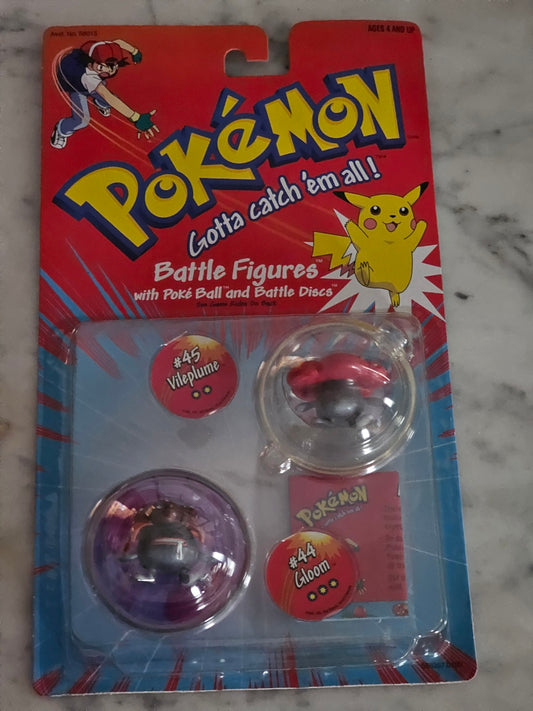 Gloom & Vileplume Battle Figures
